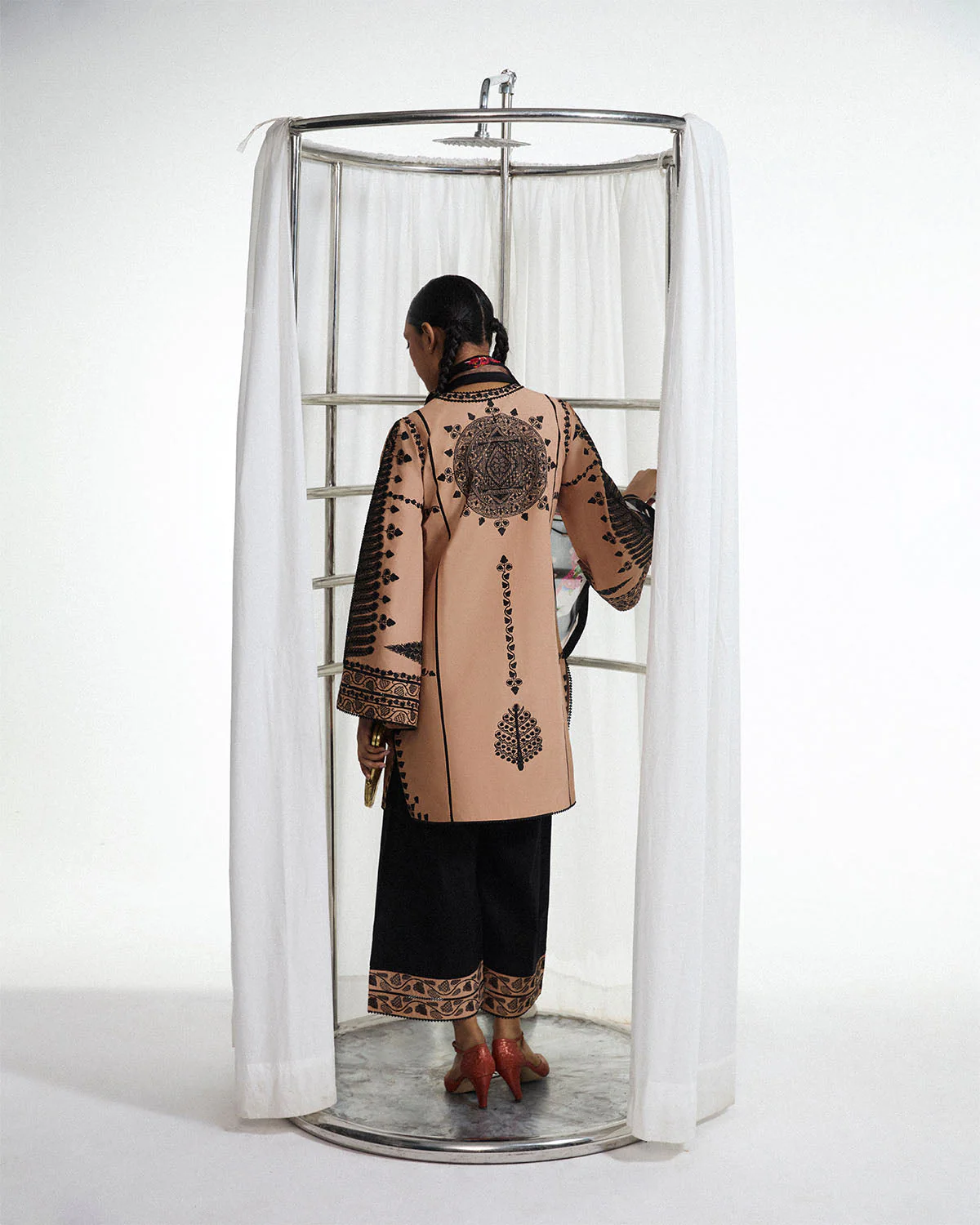 Dita - Image 7
